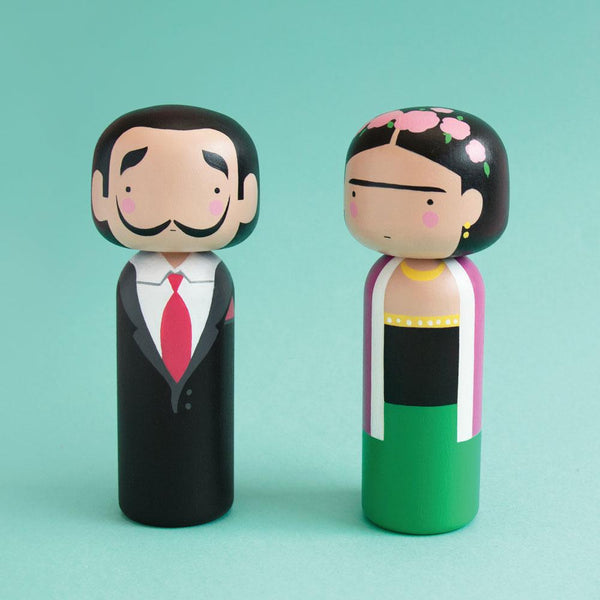 frida kokeshi doll