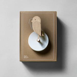 files/Birdie_on_packaging_Wood_Edition.jpg