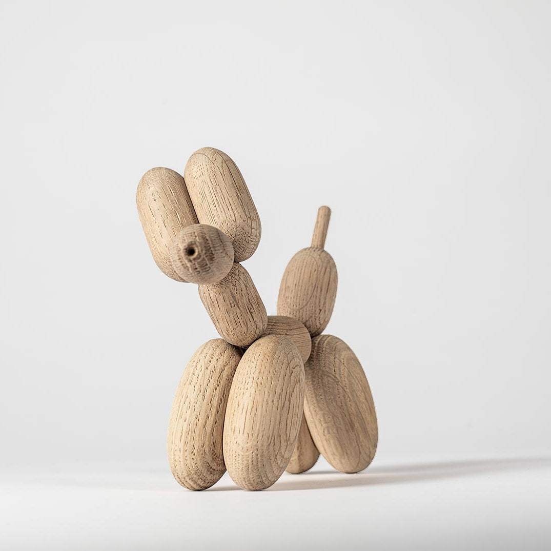Small Oak Balloon Dog