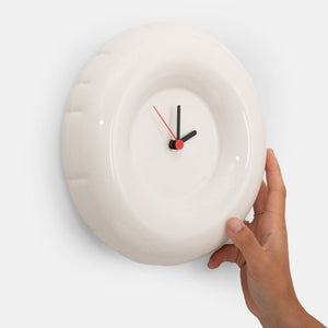 files/Clock-HOLLY-Gloss-Bone3_2048x_05517458-c01f-45ca-b29c-56f25dca92ab.jpg