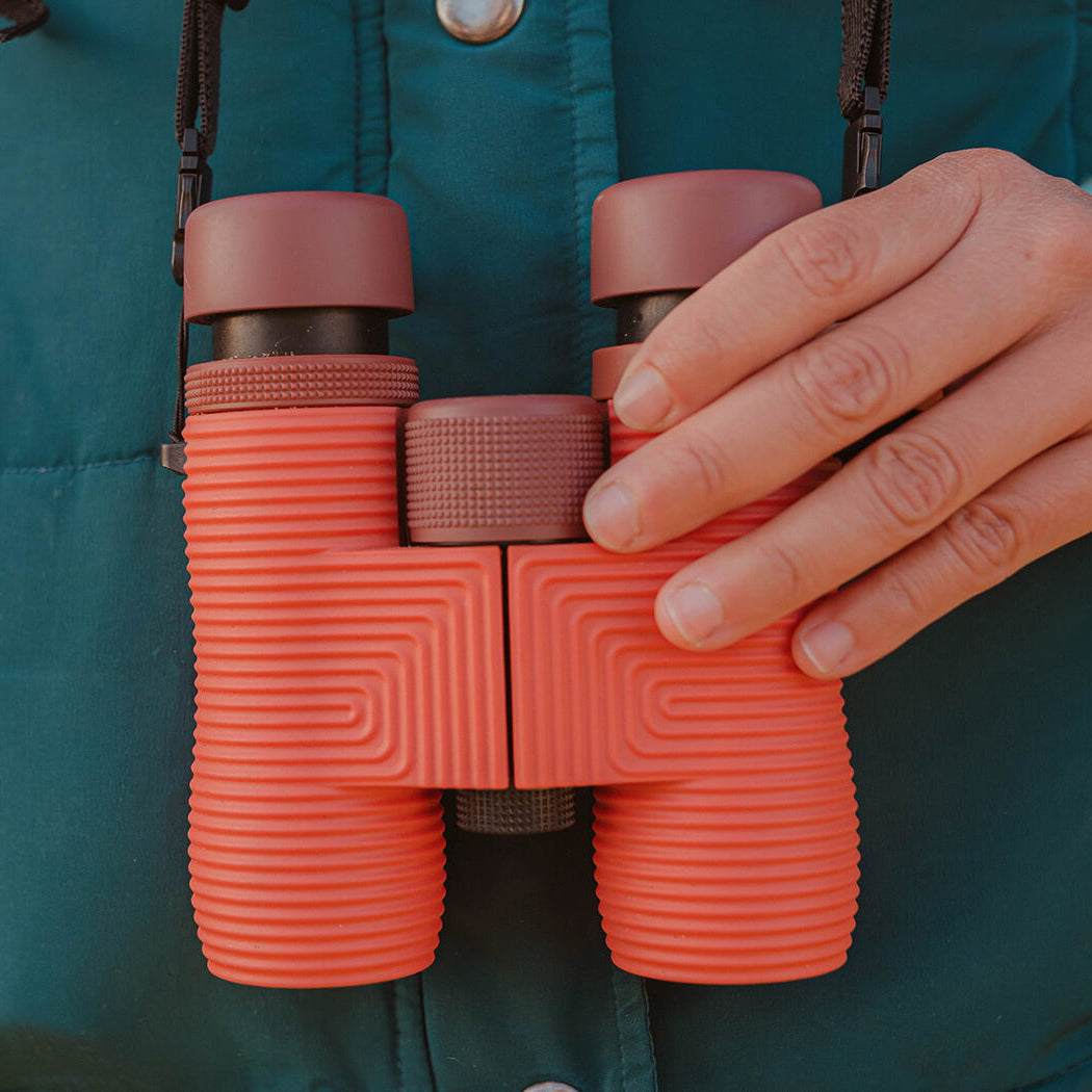 Field Issue 8x32 Binoculars: Coral Red - SFMOMA Museum Store