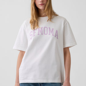 files/GAP-x-SFMOMALogo-T-Shirt-Lifestyle-White5_2048x_ec0af584-2c70-449f-b299-816638010a2c.jpg