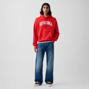 files/Gap-x-SFMOMA-Logo-Heavyweight-Hoodie-Lifestyle-Red-Light5_2048x_4fbfcca7-25b5-4314-be4d-7504132e6852.jpg