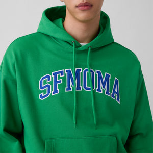 files/Gap-x-SFMOMA-Logo-Heavyweight-Hoodie-lifestyle-Clover-Leaf1_2048x_1d1e7fbe-bb7f-4dde-83da-0f7ebdf63308.jpg