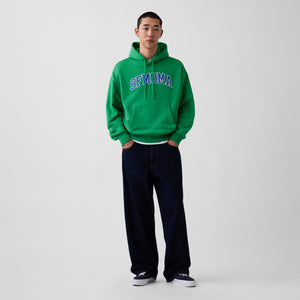 files/Gap-x-SFMOMA-Logo-Heavyweight-Hoodie-lifestyle-Clover-Leaf4_2048x_c65adc58-0961-4e34-b3db-c9133daa1d67.jpg
