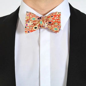 files/Klimt-Silk-Bow-Tie2_600x_f50957d3-9614-44d1-b49a-0fcf8ee62e19.jpg