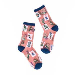 files/Mahjong-Shimmer-Sheer-Crew-Sock1_1400x_2554462e-b864-47dc-aa32-3839bb2d86d8.jpg