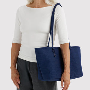 files/Medium-Nylon-Reversible-Tote-Navy-Mix4_1200x_8eb1df4b-0f49-4654-b6c1-c468c7bfe644.jpg