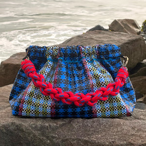 files/Mini-Blue-Mercado-lifestyle_800x_b08d2969-eb6a-473d-b0de-715bece0495a.jpg