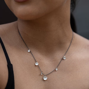 files/Photographer-EllaSophie-Jewelry-SFMOMA-020b_1000x_c47b7af8-26d1-4e19-acd6-10e63715a48c.jpg