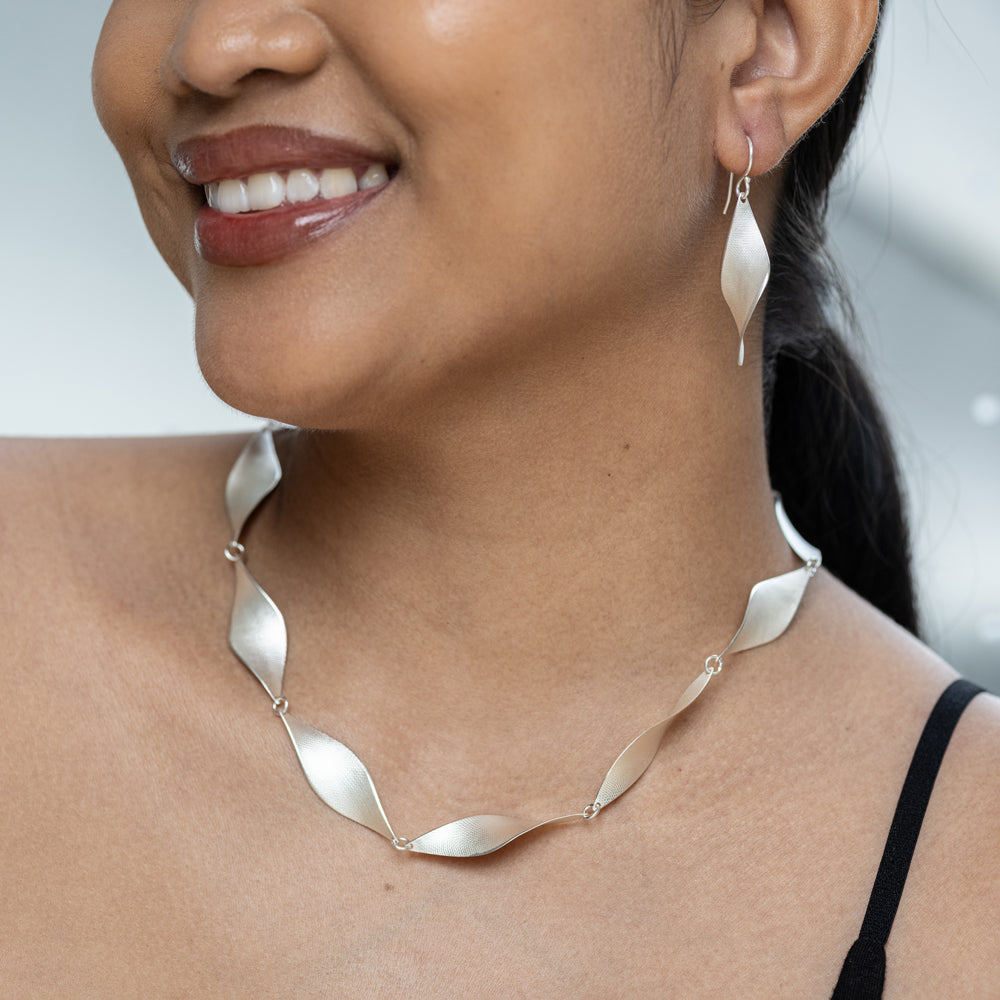 Textured Twists Necklace