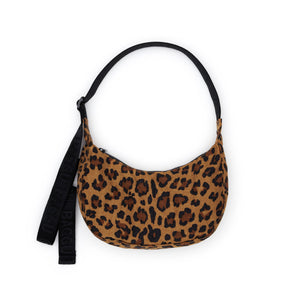 files/Small-Nylon-Crescent-Bag-Leopard1_2000x_3ee02c3a-7911-4b33-9efd-ca3ea71cc2df.jpg