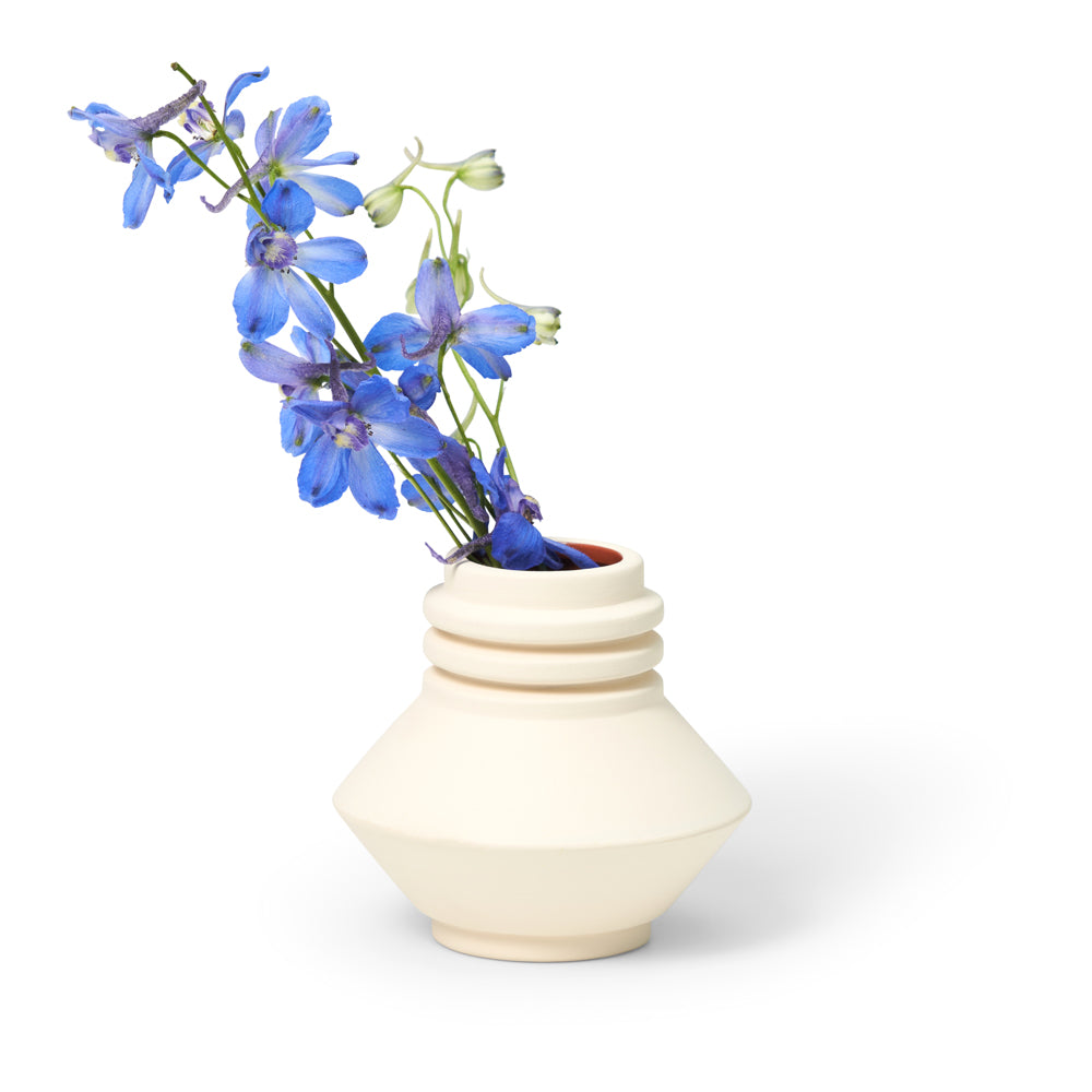 Mini Strata Vase: Cream with flowers.