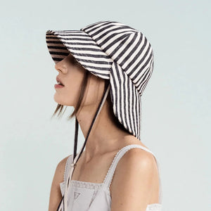 files/Tulip-Bucket-Hat-Black-Stripe_1000x_0a588ba2-6443-4051-889b-0e9664152bf6.jpg