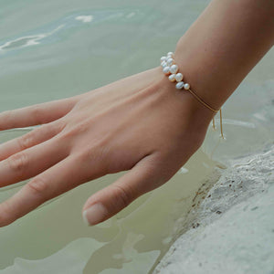 files/anchovy-bubble-bracelet2_1000x_4c4ba339-c1a9-441a-bb7b-86ea42ee70d0.jpg