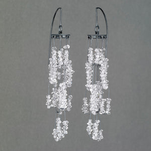 files/curtain-earrings_oxss_herkimerdiamond_1000x_31cca247-0889-4d00-aa10-f79507e3d2cd.jpg