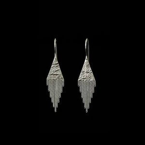 files/lil-triangle-dangle-earrings-silver1_600x_00aa1dba-eedd-4454-8567-48a3fe6730d2.jpg