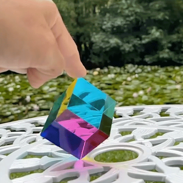 Model rotating cube GIF.