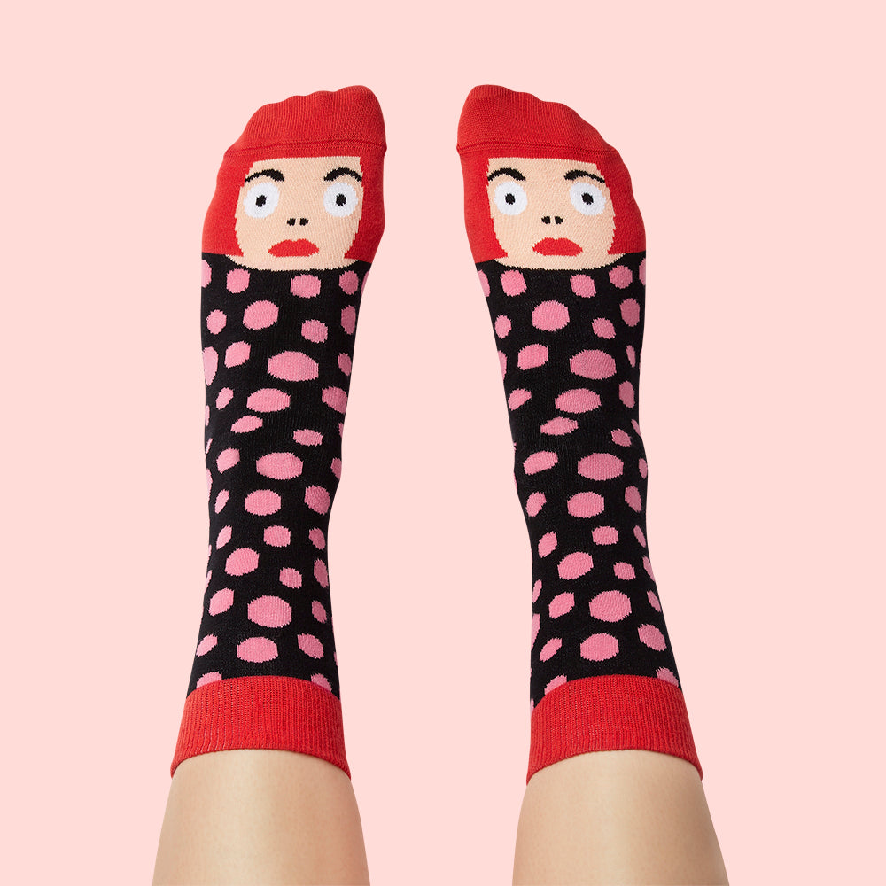 Model wearing Yayoi socks.