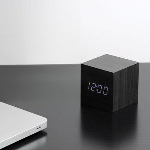 products/cube-click-clock-black-2_1000x1000_72.jpg