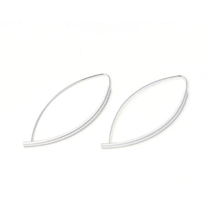 products/kelim-oval-earrings_900x_a7be17e4-ac60-4dc8-a4ef-95cdd1d024a5.jpg