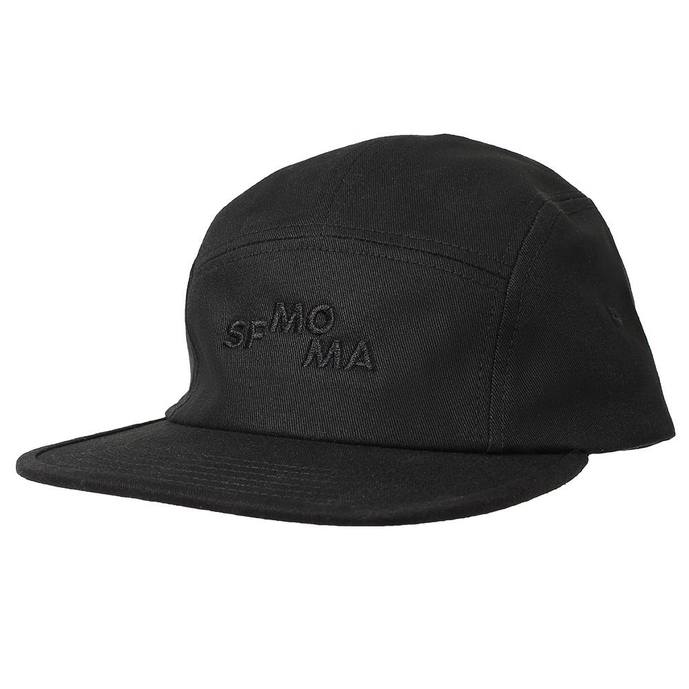 The SFMOMA Cap: Black on display.